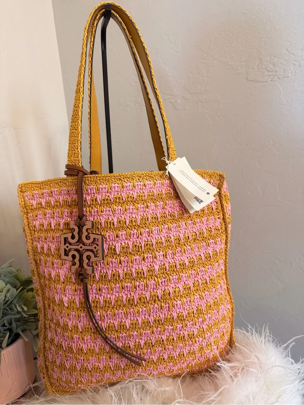 Tory Burch Woven Straw Tote Bag Pink Carnation / Turmeric Logo